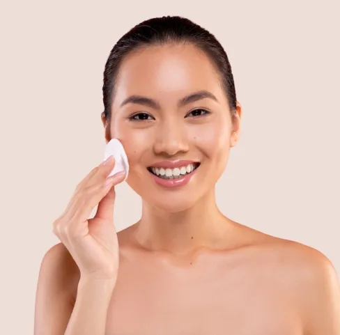 A timeless treatment to cleanse, exfoliate, and refresh your skin for a naturally healthy appearance.